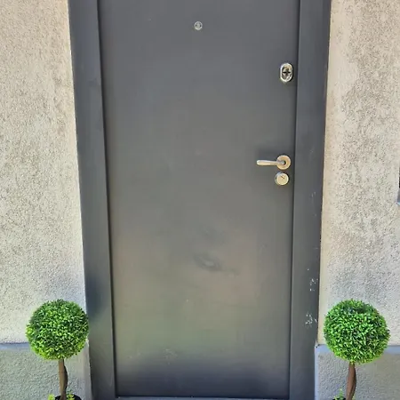 Δωμάτια σε οικογενειακή κατοικία Lucyana Home's *